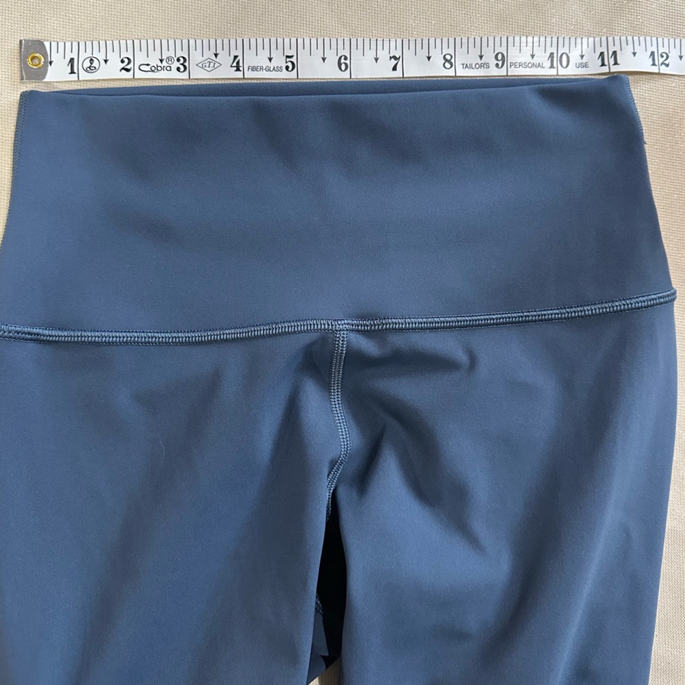 Lululemon Wunder Under Crop (High-Rise) 21" ~ 4 - Picture 9 of 10